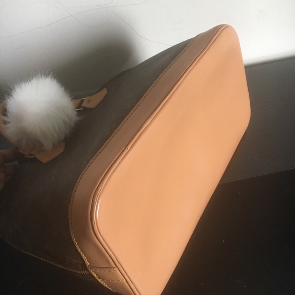 💯%Authentic Louis Vuitton Alma preloved ❤️❤️❤️😘 - Picture 5 of 8